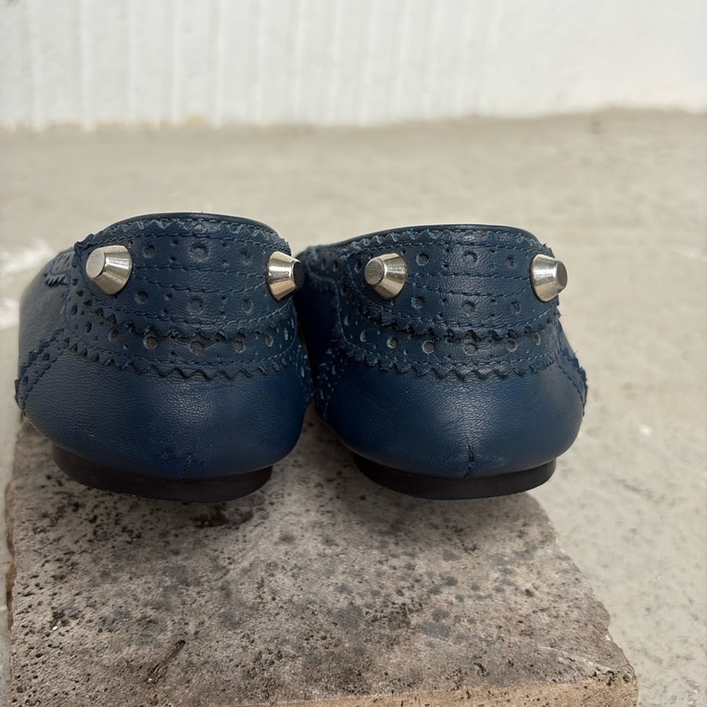 Balenciaga Arena silver stud flats - Picture 5 of 9